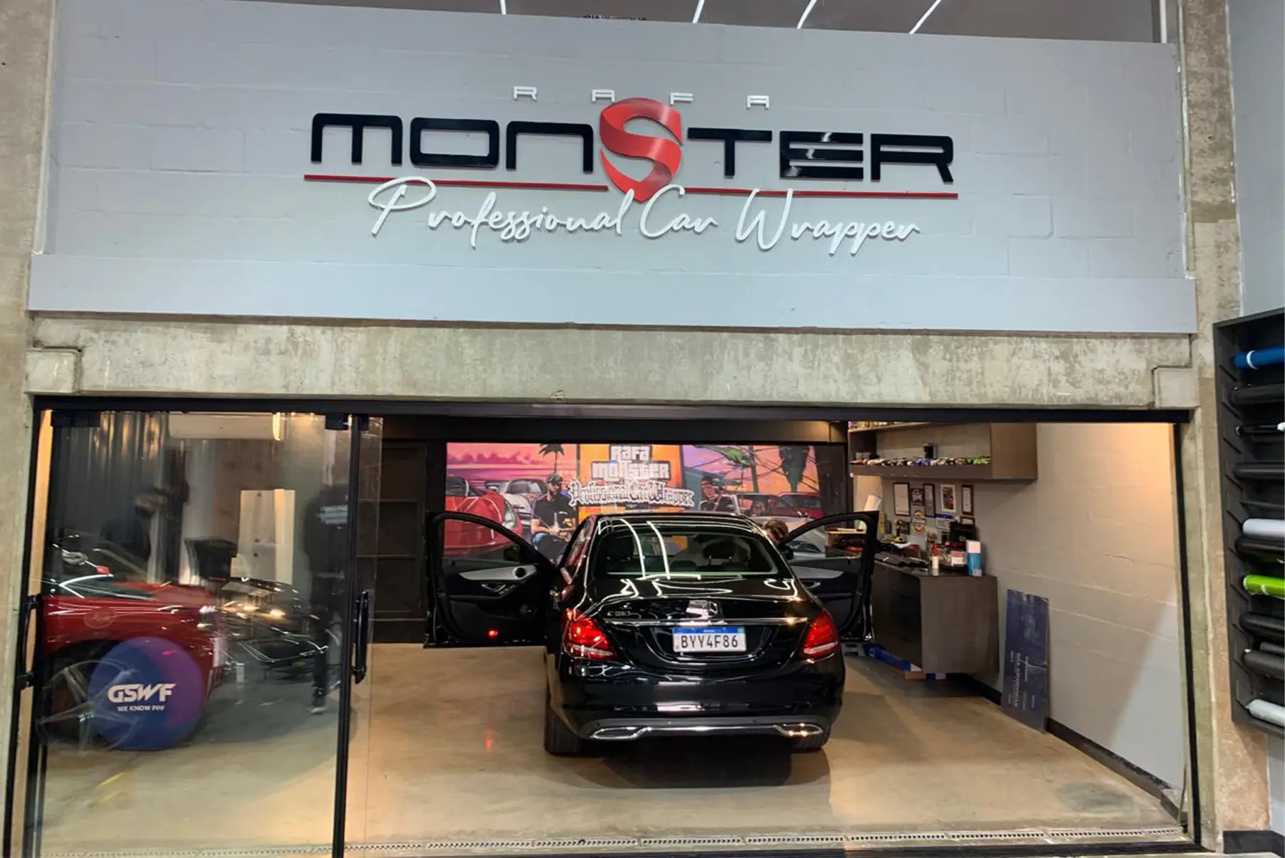 Envelopamento automotivo e residencial com tecnologia de ultima geração só com Rafa Monster em Alphaville, SP
